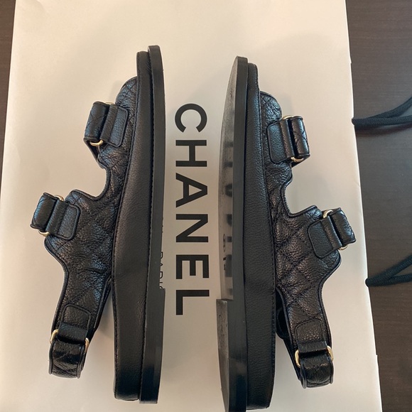 CHANEL Black Grained Calfskin Leather Chain CC Logo Dad Sandals - Picture 5 of 13